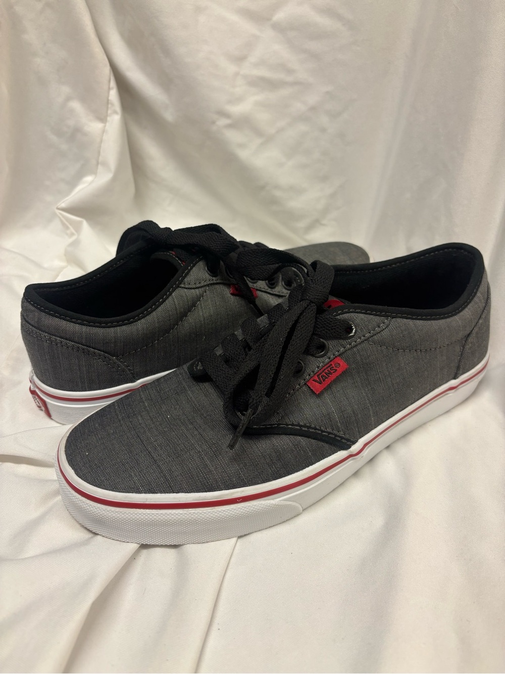 Vans Gray/Red Trim Low-Top Canvas Sneakers | Men Size 7.5 | Women Size 9